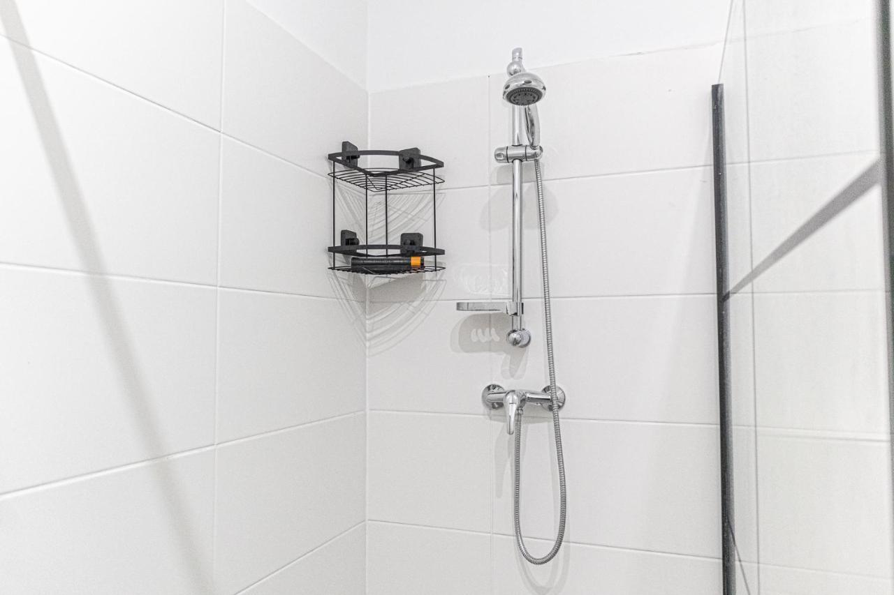 9 Min From City Center - Lovely Studio Near U1 Reumannplatz Wien Exteriör bild