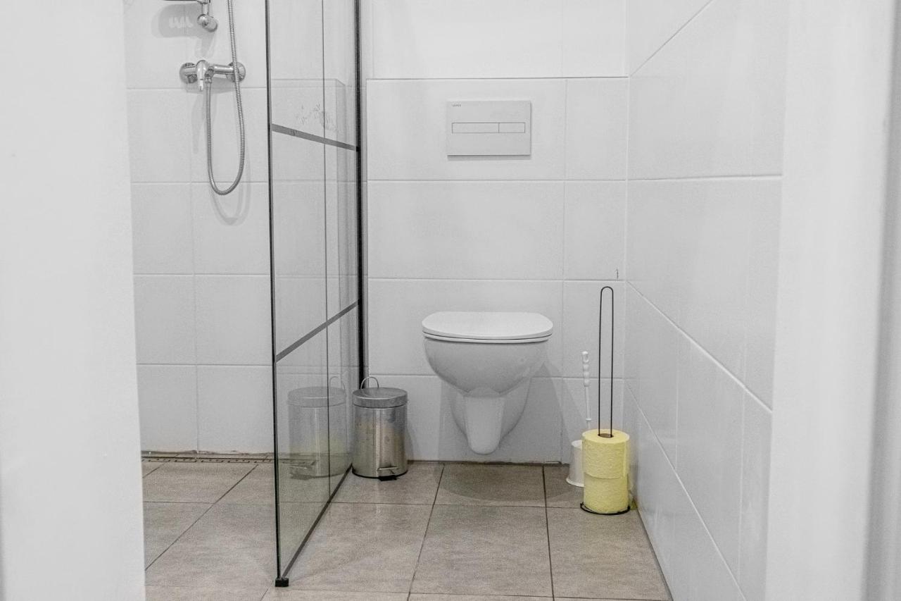 9 Min From City Center - Lovely Studio Near U1 Reumannplatz Wien Exteriör bild
