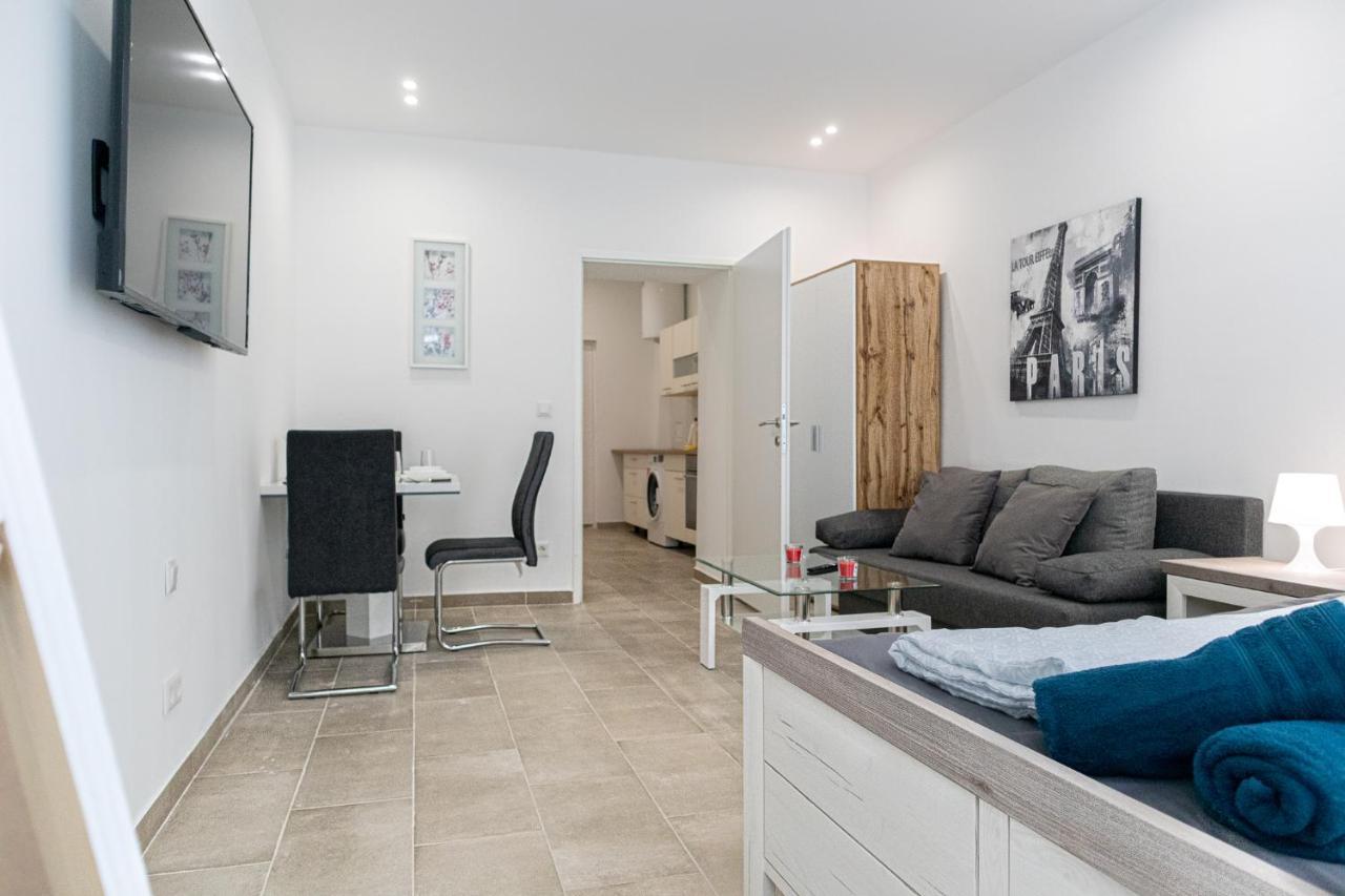 9 Min From City Center - Lovely Studio Near U1 Reumannplatz Wien Exteriör bild